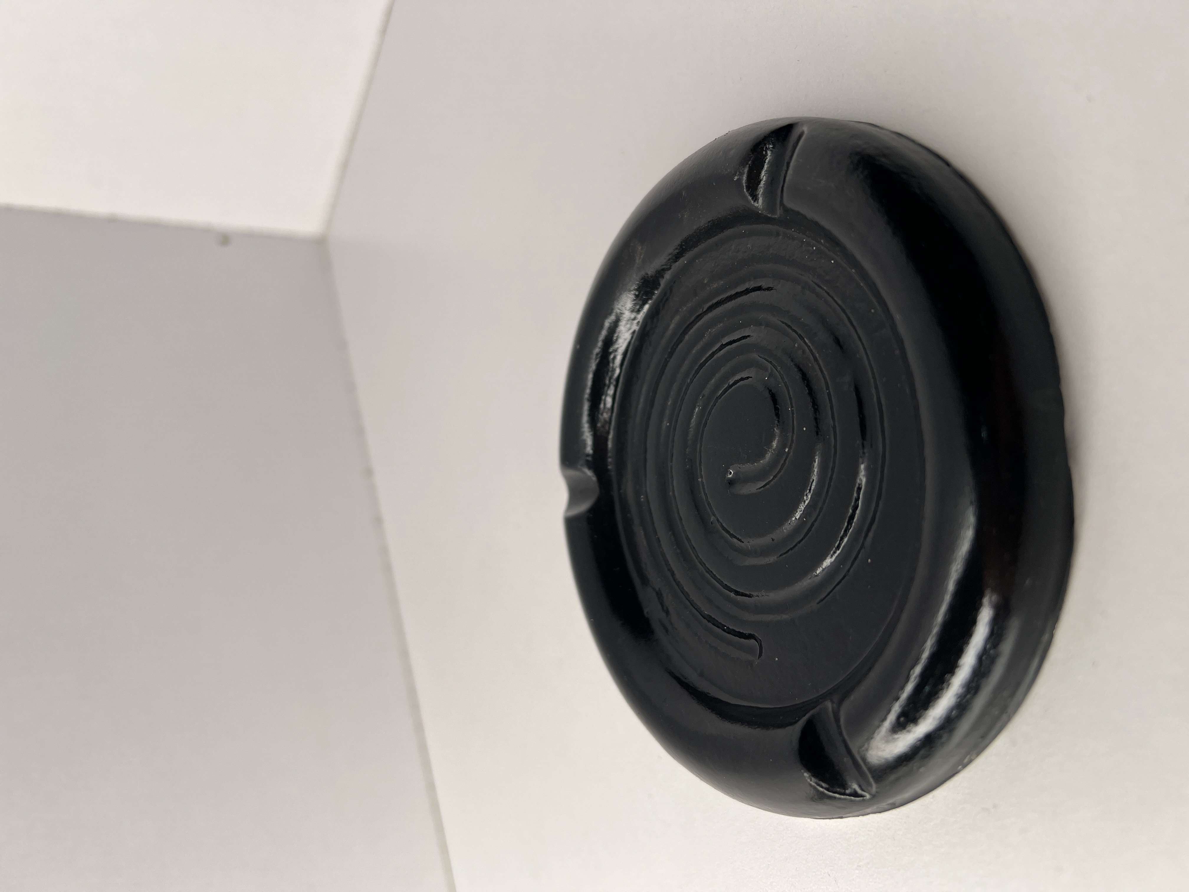 زیرسیگاری استونیکس مدل RoundNoir